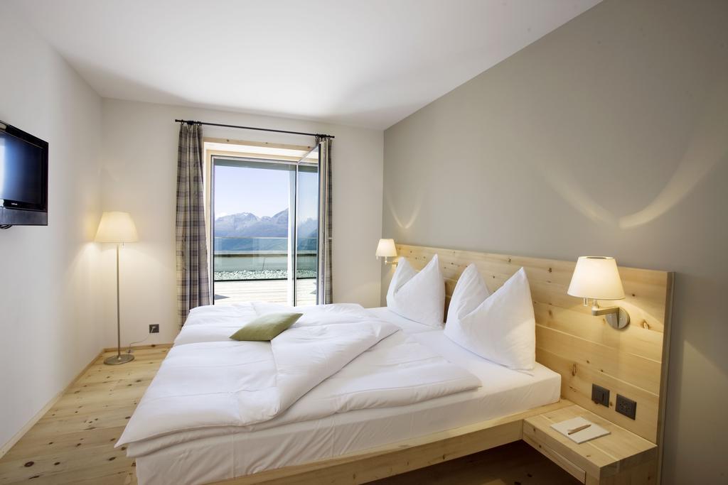 Romantik Hotel Muottas Muragl ซาเมอดัน ภายนอก รูปภาพ