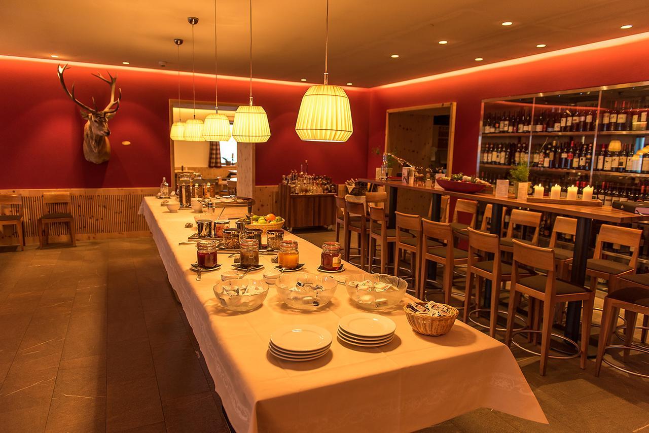 Romantik Hotel Muottas Muragl ซาเมอดัน ภายนอก รูปภาพ