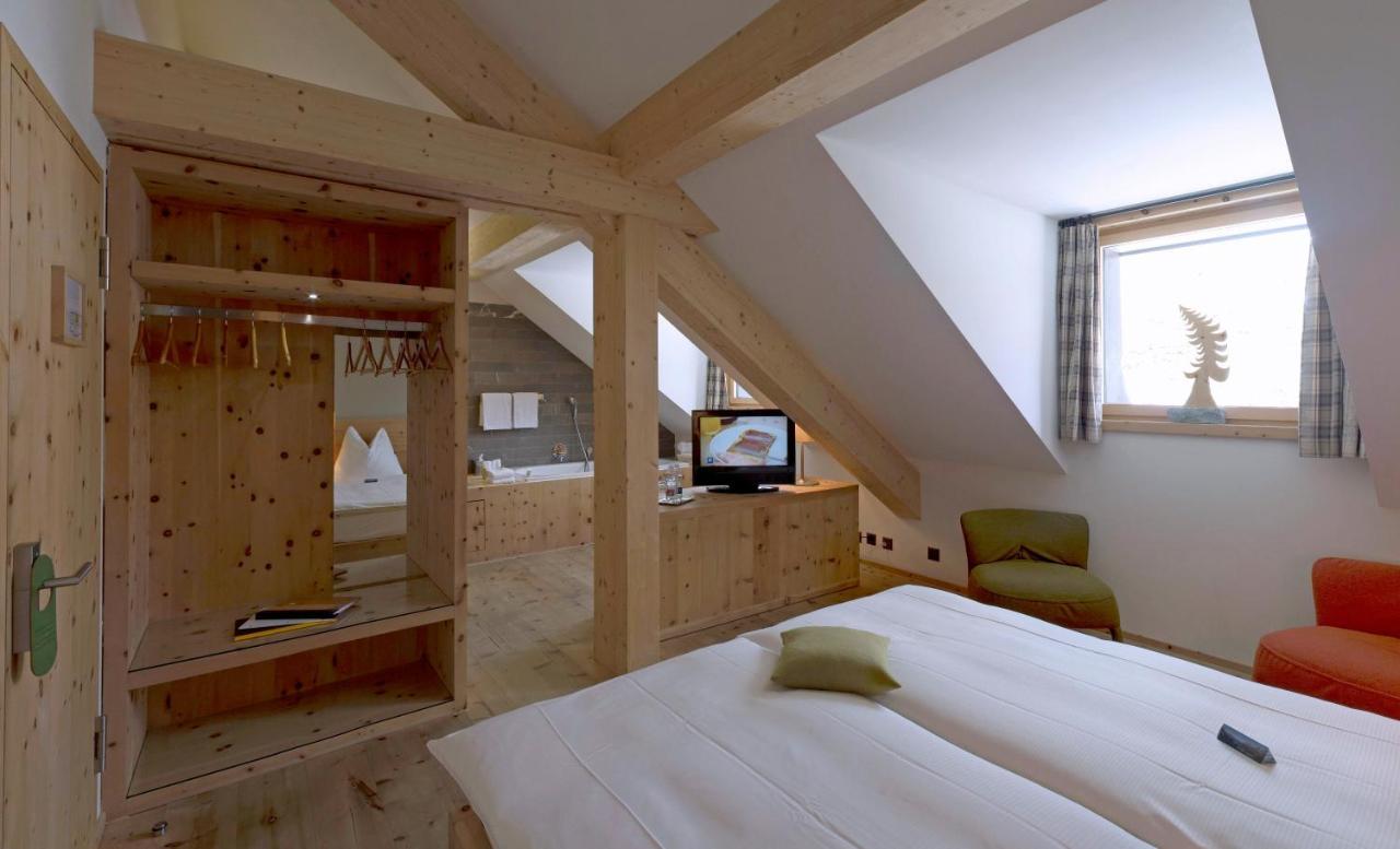 Romantik Hotel Muottas Muragl ซาเมอดัน ภายนอก รูปภาพ